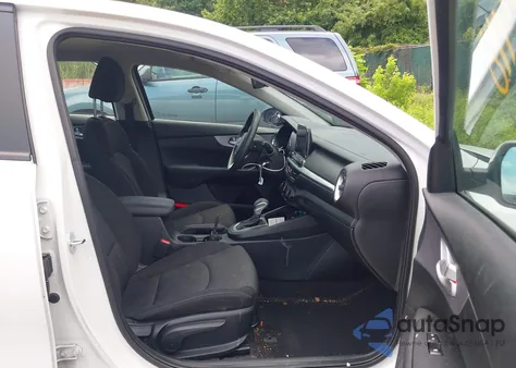 2024 Kia Forte Lxs из США, поврежденный, VIN 3KPF24AD2RE709904